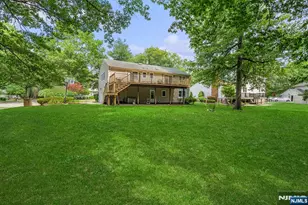 21 Kennedy Cir, Closter, NJ 07624 - Photo 23