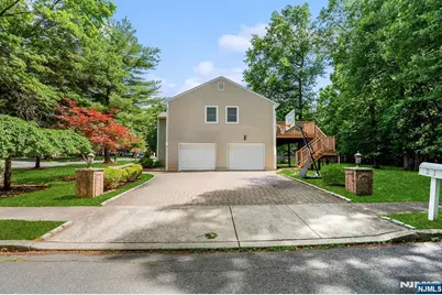 21 Kennedy Circle, Closter, NJ 07624 - Photo 3