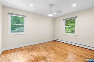21 Kennedy Cir, Closter, NJ 07624 - Photo 15
