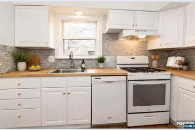43 Conforti Avenue 83 #83, West Orange Township, NJ 07052 - Photo 3