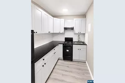 2160 Center Avenue 1J #1J, Fort Lee, NJ 07024 - Photo 13