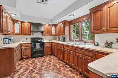 14 Saddle River Road, Woodcliff Lake, NJ 07677 - Photo 19