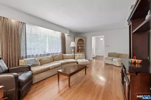 14 Saddle River Rd, Woodcliff Lake, NJ 07677 - Photo 15