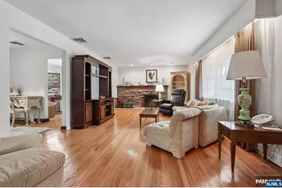 14 Saddle River Road, Woodcliff Lake, NJ 07677 - Photo 13
