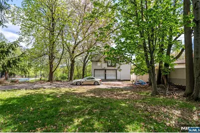 525 Teaneck Road, Ridgefield Park, NJ 07660 - Photo 11
