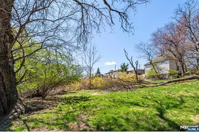 525 Teaneck Road, Ridgefield Park, NJ 07660 - Photo 13
