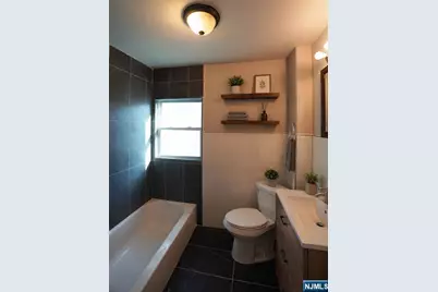 667 Scotland Road, Orange, NJ 07050 - Photo 15