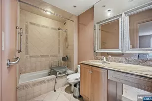 1 Claridge Dr 1026, Verona, NJ 07044 - Photo 17