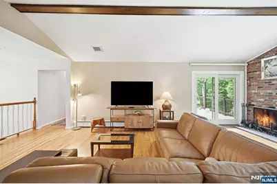 23 Cressfield Court, Woodcliff Lake, NJ 07677 - Photo 9