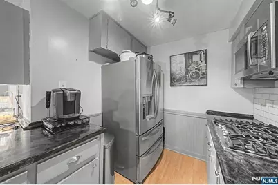 328 Hobart Avenue, Haledon, NJ 07508 - Photo 23