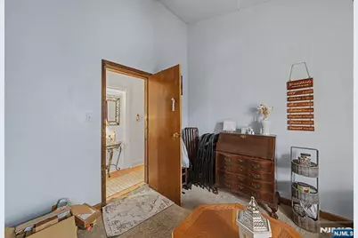 328 Hobart Avenue, Haledon, NJ 07508 - Photo 9