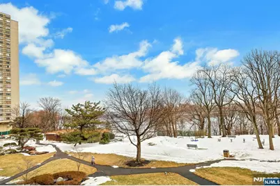 2 Horizon Road #G5, Fort Lee, NJ 07024 - Photo 13