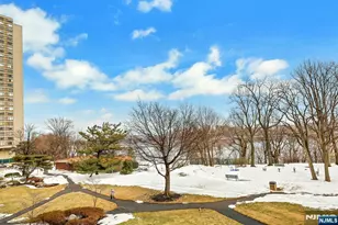 2 Horizon Rd, Fort Lee, NJ 07024 - Photo 13