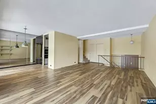 2 Horizon Rd, Fort Lee, NJ 07024 - Photo 23