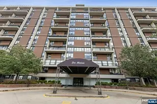 2 Horizon Rd, Fort Lee, NJ 07024 - Photo 45