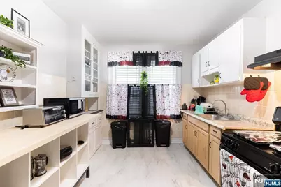 40-42 Harding Terrace, Newark, NJ 07112 - Photo 9