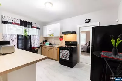40-42 Harding Terrace, Newark, NJ 07112 - Photo 7