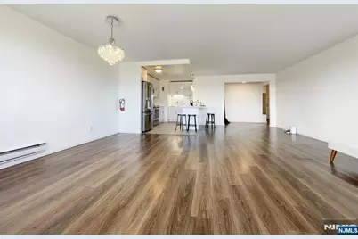 1600 Center Avenue 12C #12C, Fort Lee, NJ 07024 - Photo 3