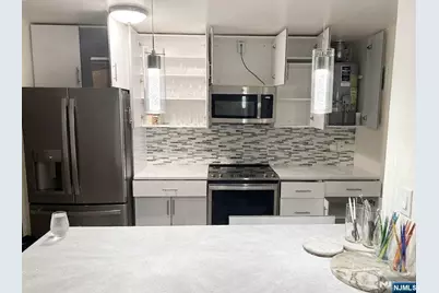1600 Center Avenue 12C #12C, Fort Lee, NJ 07024 - Photo 9