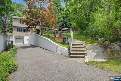102 Belleview Avenue, Butler, NJ 07405 - Photo 19