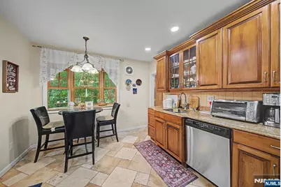 102 Belleview Avenue, Butler, NJ 07405 - Photo 5