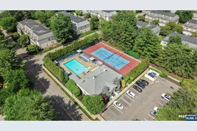 409 Brittany Drive, Wayne, NJ 07470 - Photo 23