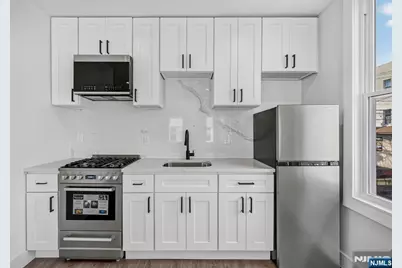 260 Walker Street A #A, Fairview, NJ 07022 - Photo 5