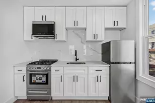 260 Walker Street A, Fairview, NJ 07022 - Photo 5