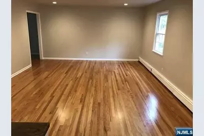 81 Prospect Street 2 #2, Paramus, NJ 07652 - Photo 5