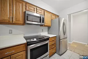 70 Harristown Road 1, Fair Lawn, NJ 07410 - Photo 5