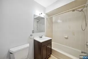 70 Harristown Road 1, Fair Lawn, NJ 07410 - Photo 15