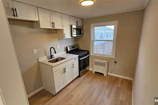 64 Hastings B, Rutherford, NJ 07070 - Photo 7