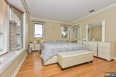 380 Shea Drive, New Milford, NJ 07646 - Photo 9