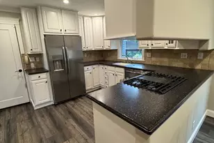 793 Jersey Pl, Paramus, NJ 07653 - Photo 3
