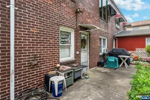 385 McKinley St, Fairview, NJ 07022 - Photo 17