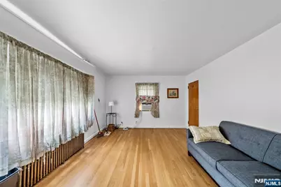 385 McKinley Street, Fairview, NJ 07022 - Photo 3