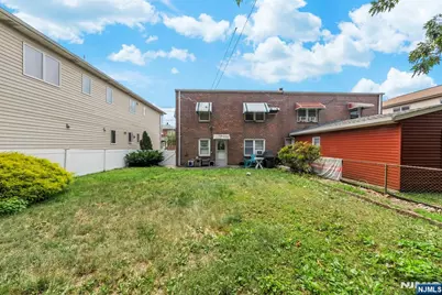 385 McKinley Street, Fairview, NJ 07022 - Photo 15