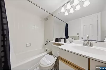 609 Mark Twain Way, Mahwah, NJ 07430 - Photo 19