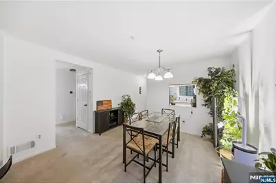609 Mark Twain Way, Mahwah, NJ 07430 - Photo 9
