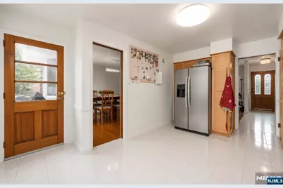 545 Summit Street, Englewood Cliffs, NJ 07632 - Photo 11