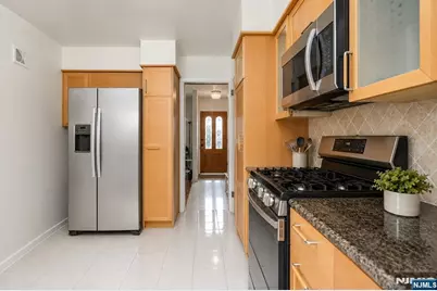 545 Summit Street, Englewood Cliffs, NJ 07632 - Photo 9