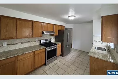 125 Princeton Place 1 #1, Palisades Park, NJ 07650 - Photo 11
