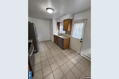 125 Princeton Place 1 #1, Palisades Park, NJ 07650 - Photo 17
