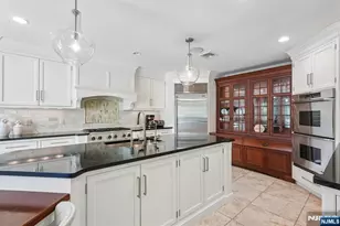 650 Fairview Pl, Wyckoff Township, NJ 07481 - Photo 11