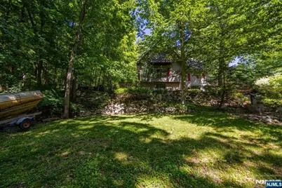 1150 Lakeside Drive, Vernon, NJ 07422 - Photo 31