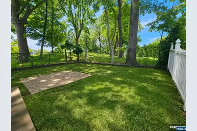 80 Dukes Street, Kearny, NJ 07032 - Photo 15