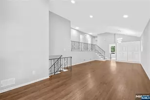 11 Hampton Pl, Nutley, NJ 07110 - Photo 11