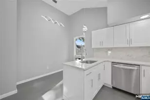 11 Hampton Pl, Nutley, NJ 07110 - Photo 15