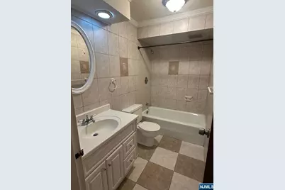 468 Liberty Street 201 #201, Little Ferry, NJ 07643 - Photo 17