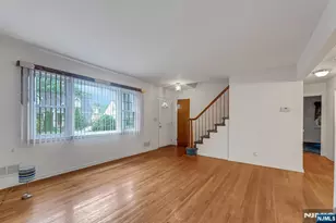 195 Bergen Ave, New Milford, NJ 07646 - Photo 3